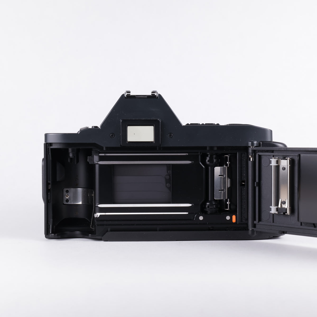Canon T70