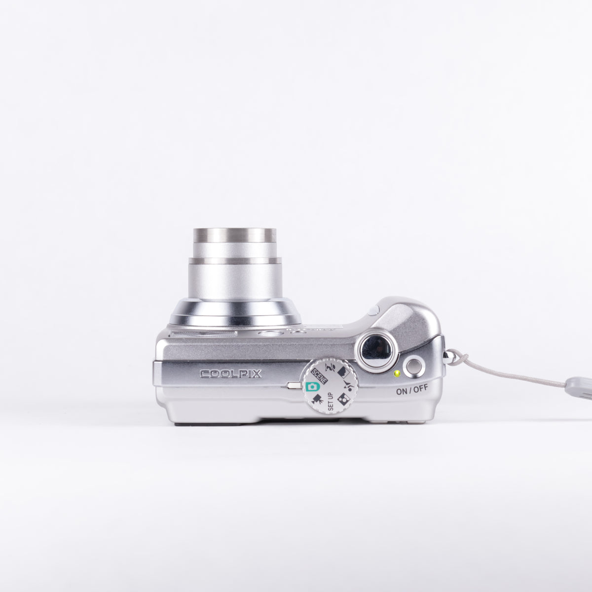 Nikon Coolpix 5900 - Silver