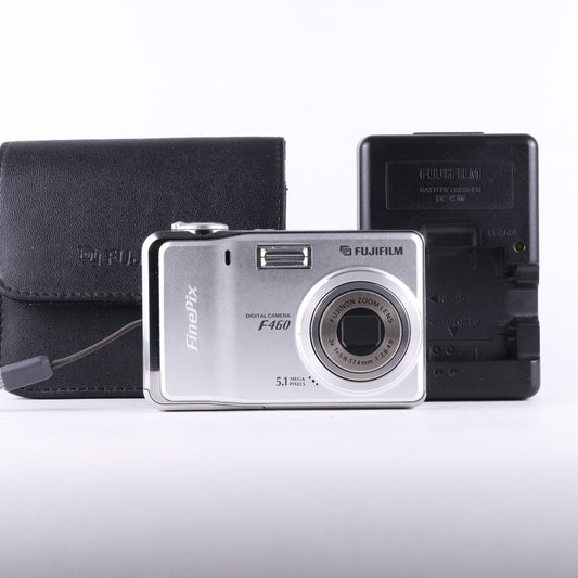 Fujifilm Finepix F460 - Silver