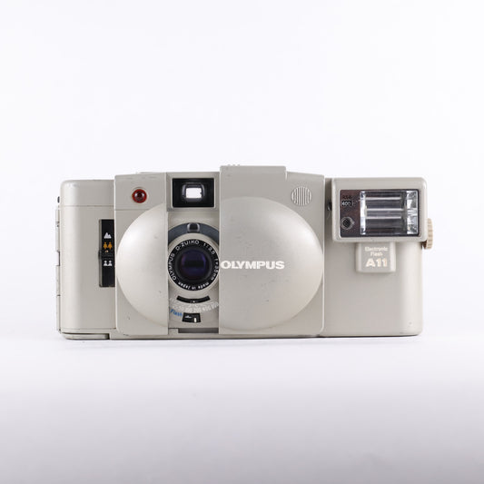 Olympus XA2 - Urban White (Limited Edition)
