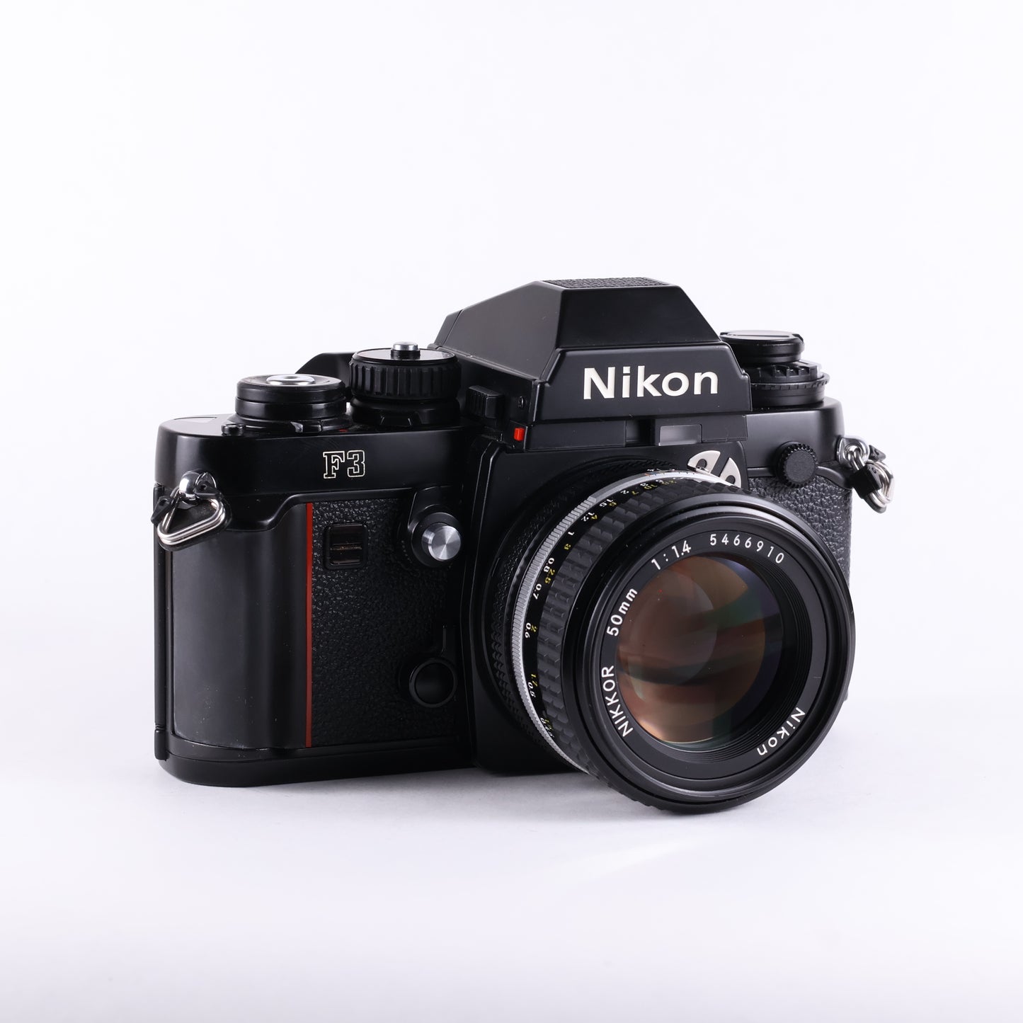 Nikon F 50mm f/1.4 AiS