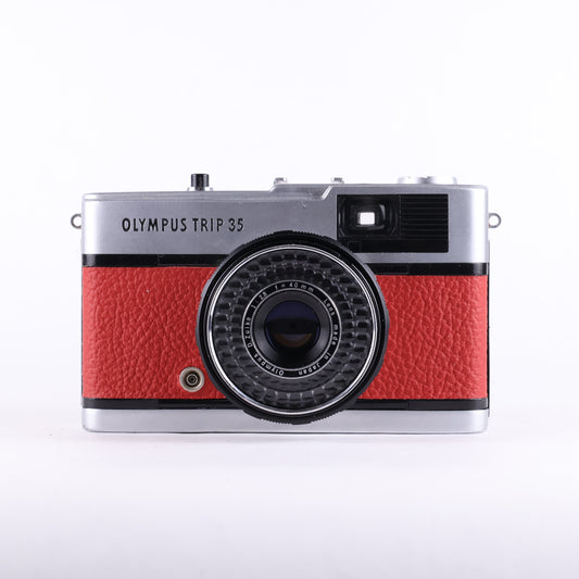 Olympus Trip 35 - Red