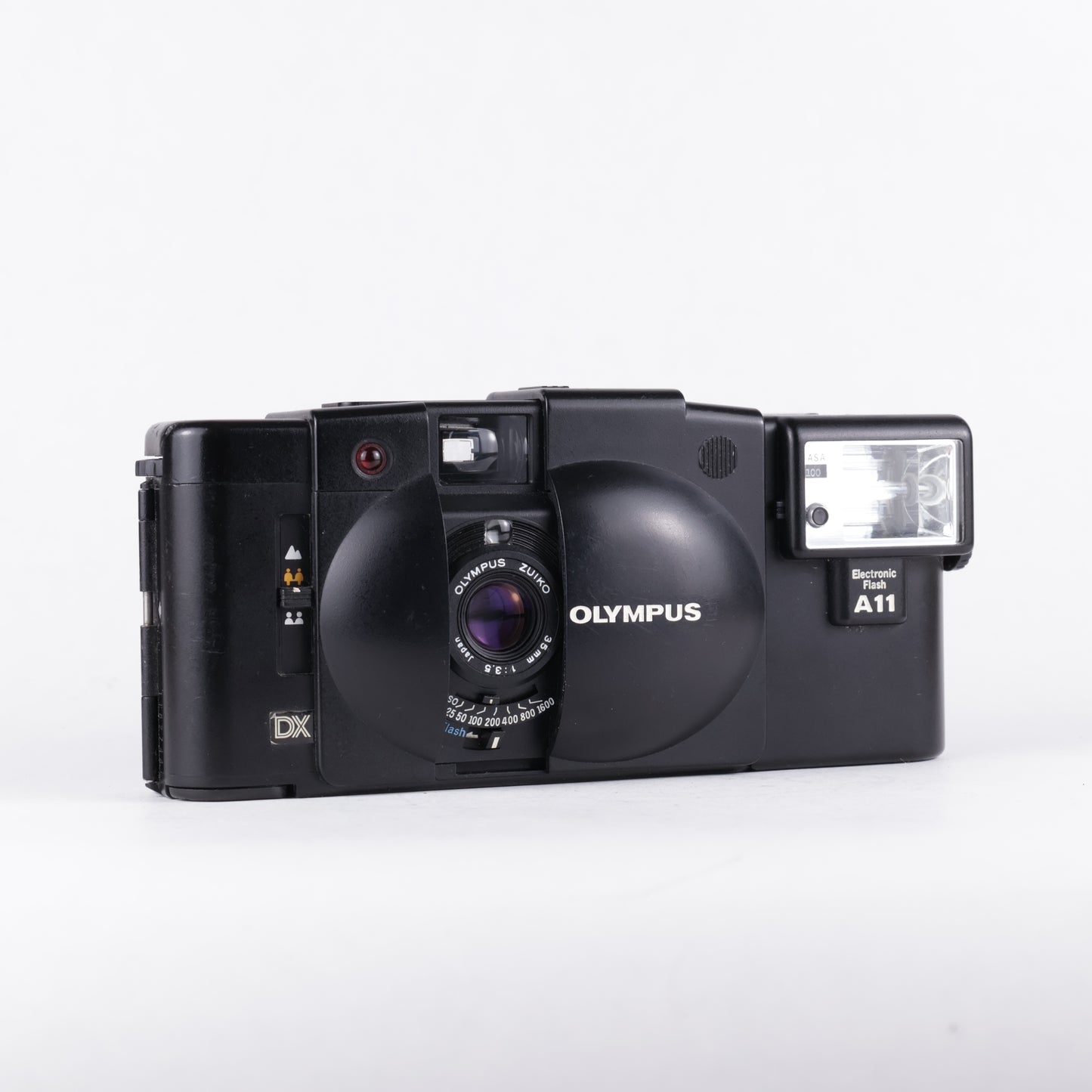 Olympus XA3 & A11 Flash
