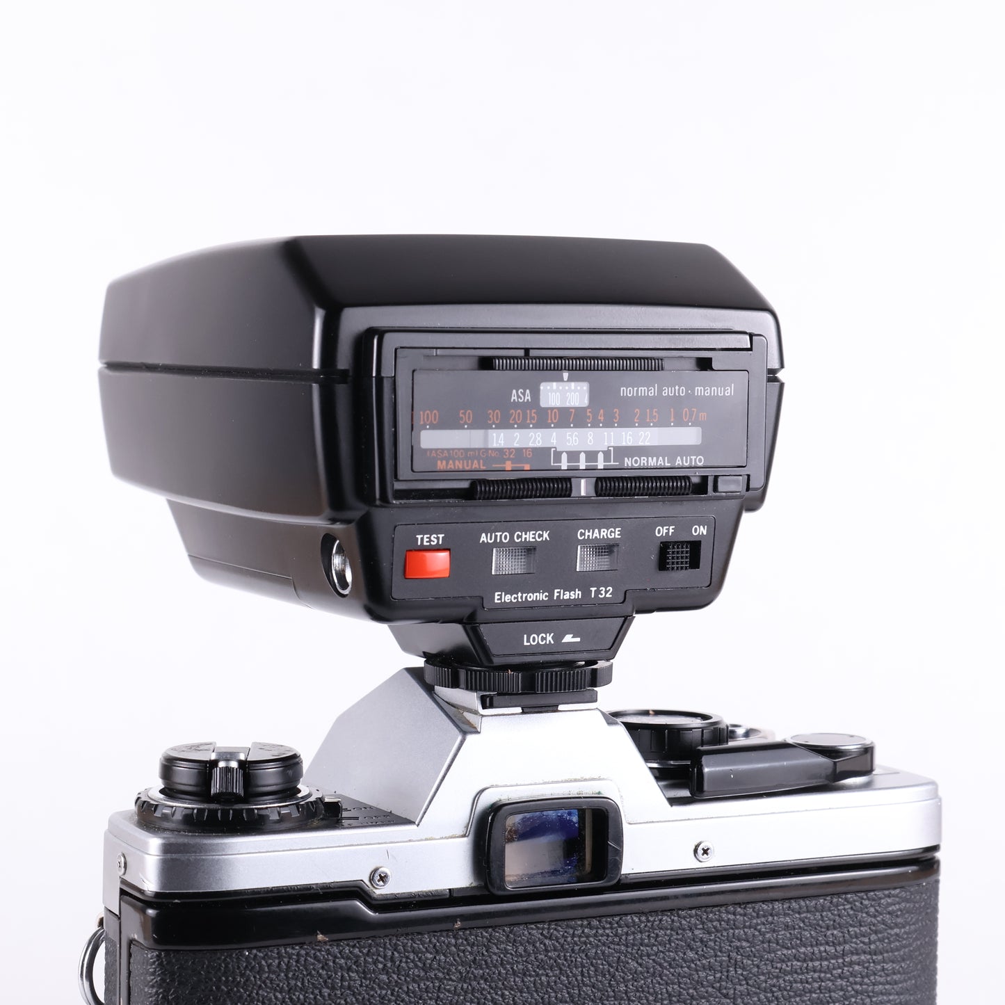 Olympus T32 Flash Unit