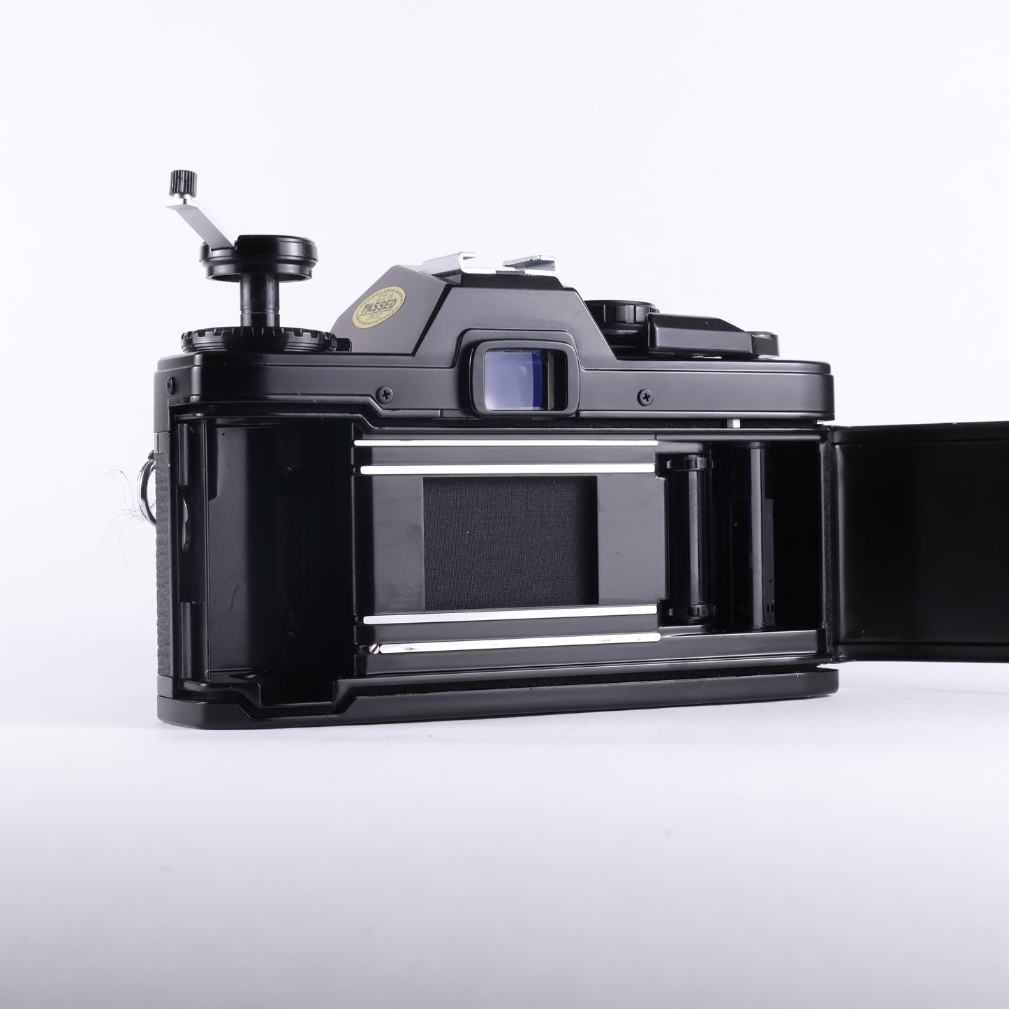 Olympus OM10 - Black Edition with 50mm f/1.4