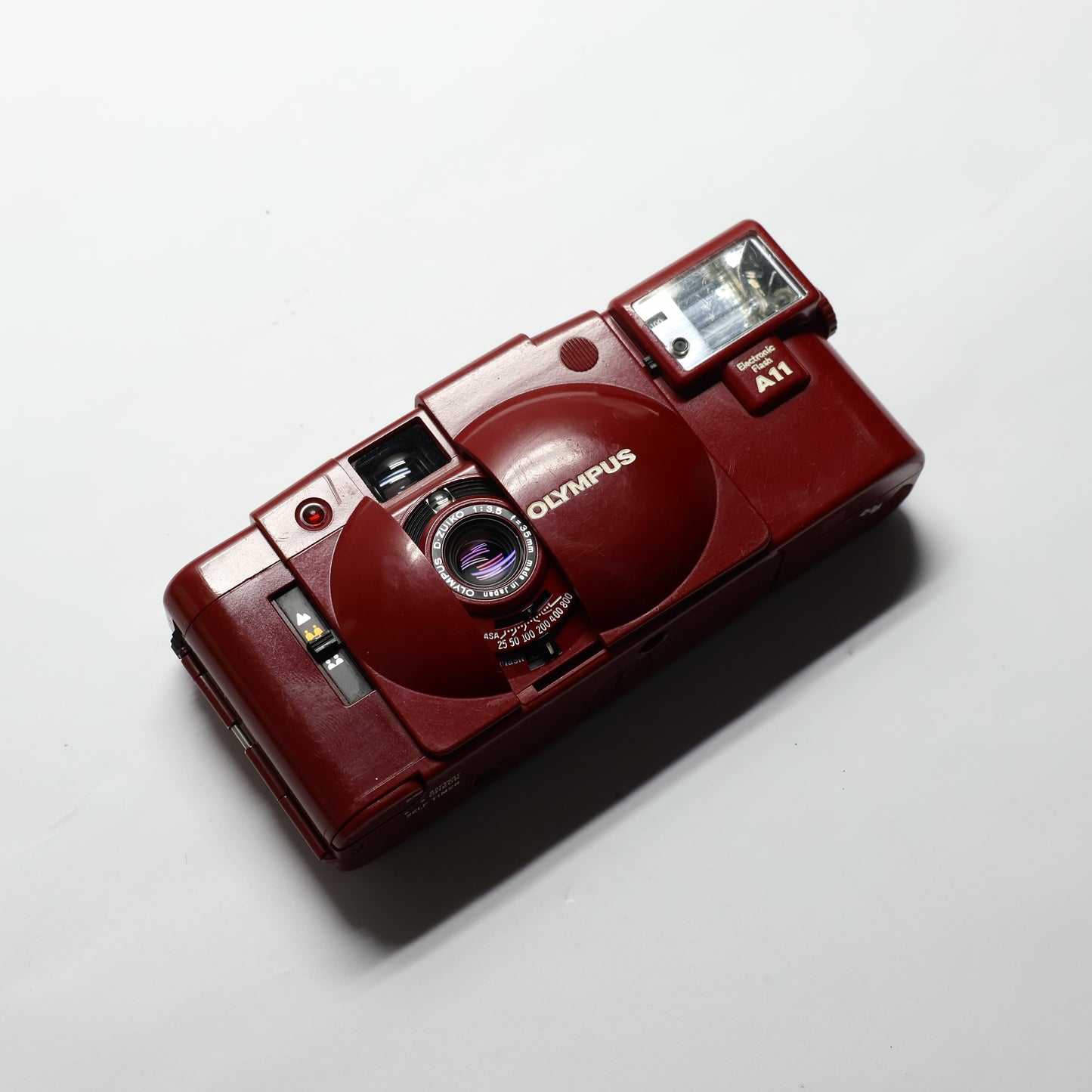 Olympus XA2 - Heart Red (Limited Edition)