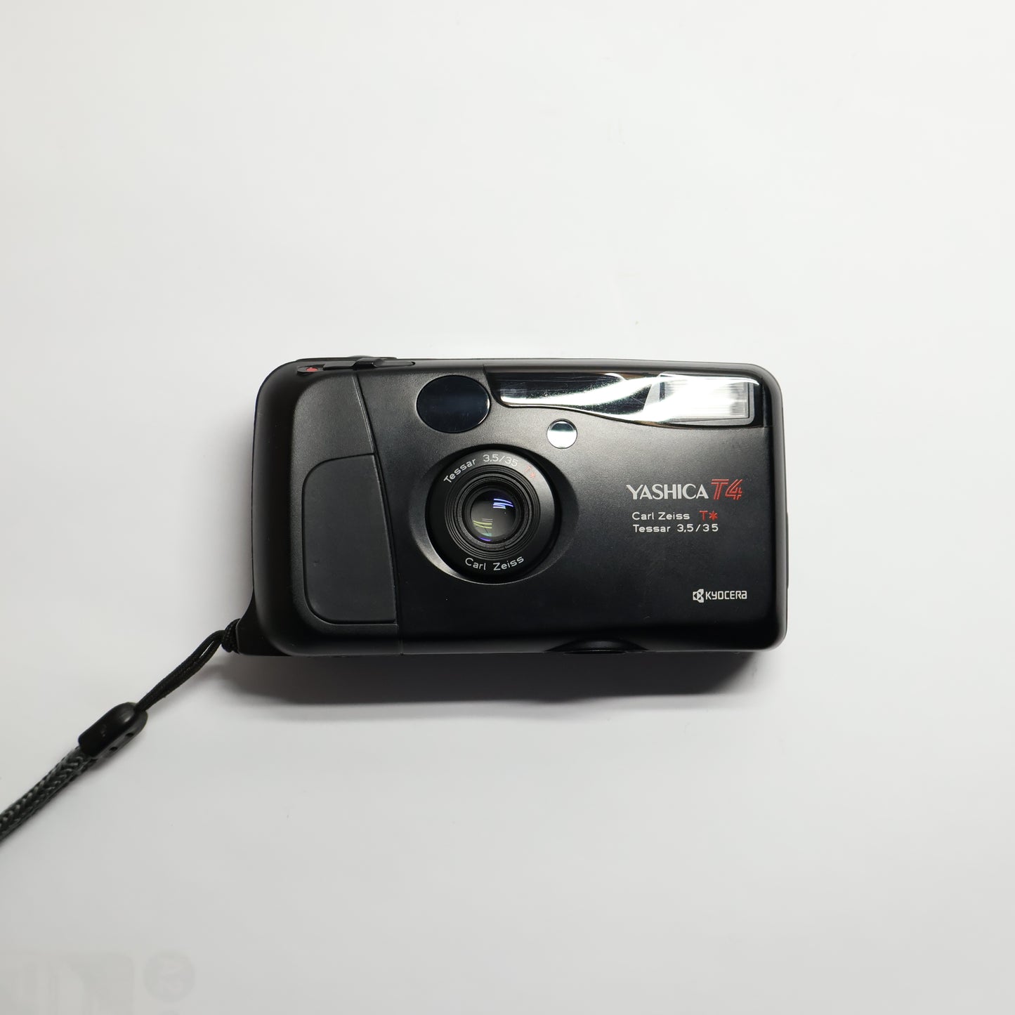 Yashica T4