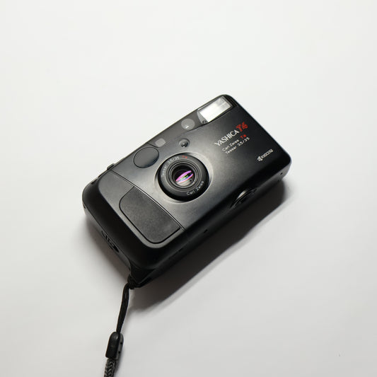 Yashica T4