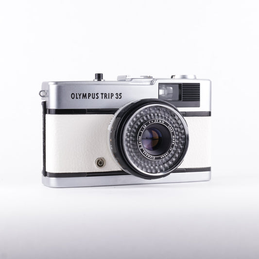 Olympus Trip 35 - White