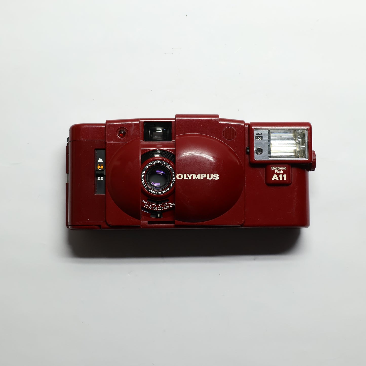 Olympus XA2 - Heart Red (Limited Edition)