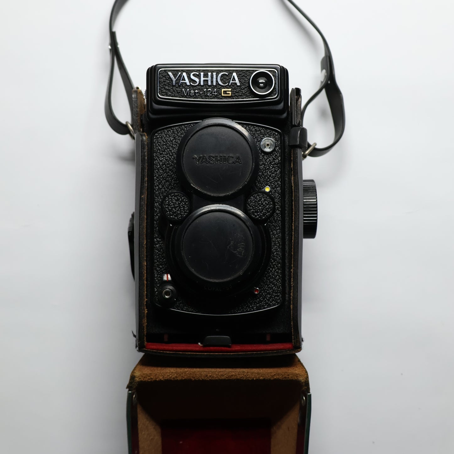 Yashica Mat 124G