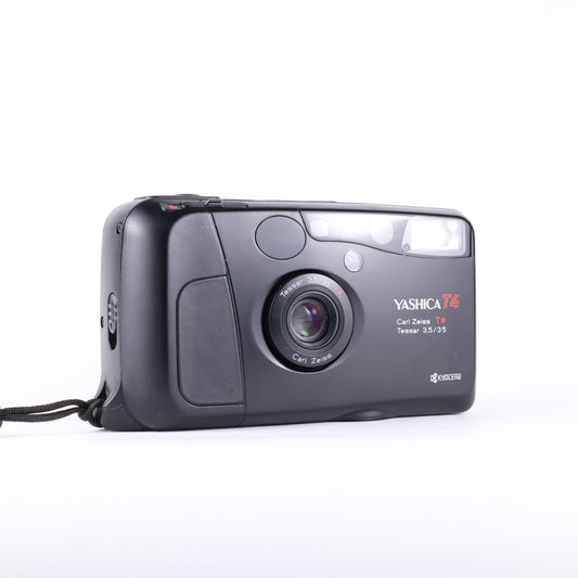 Yashica T4