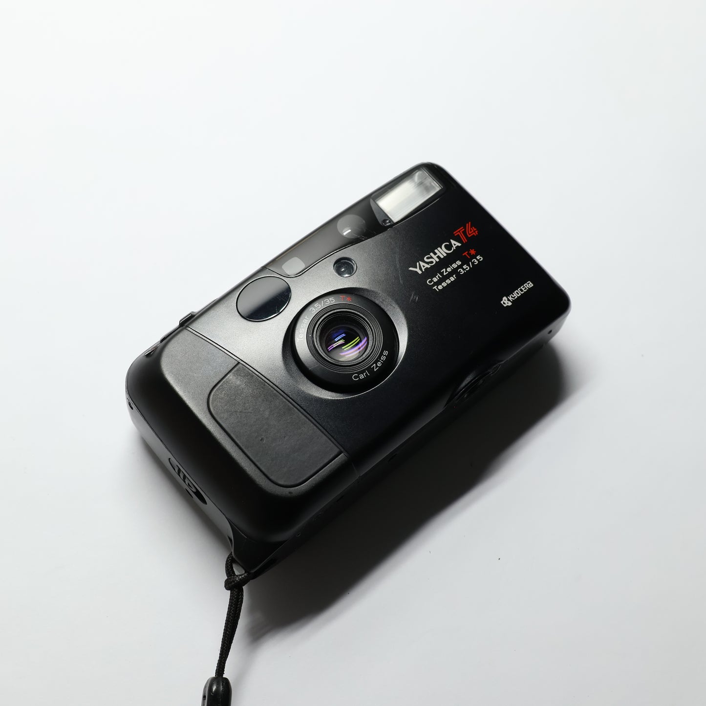 Yashica T4