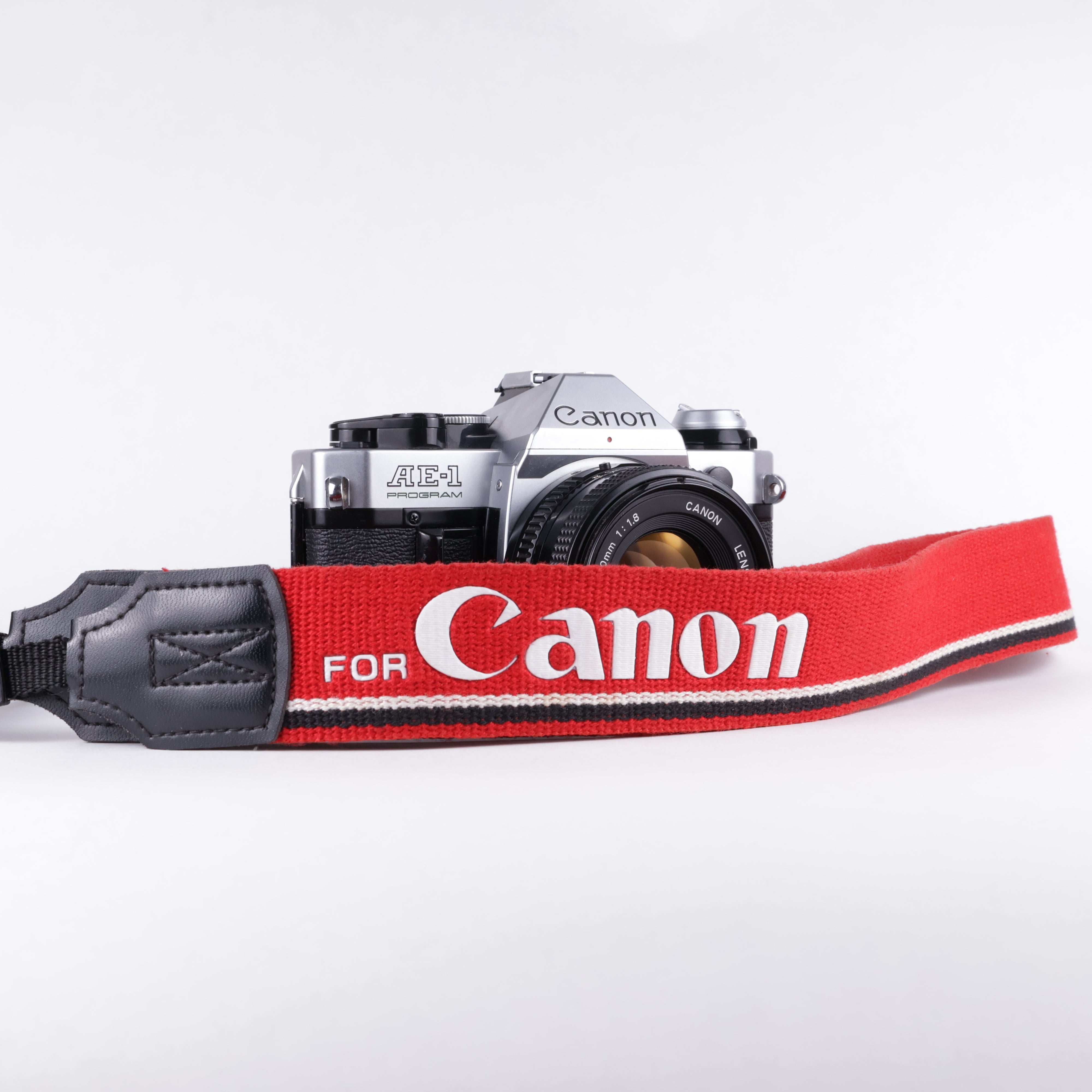 Canon AE-1 ズームレンズ ストロボ ストラップ セット Canon SLR Accessories – JFR Film