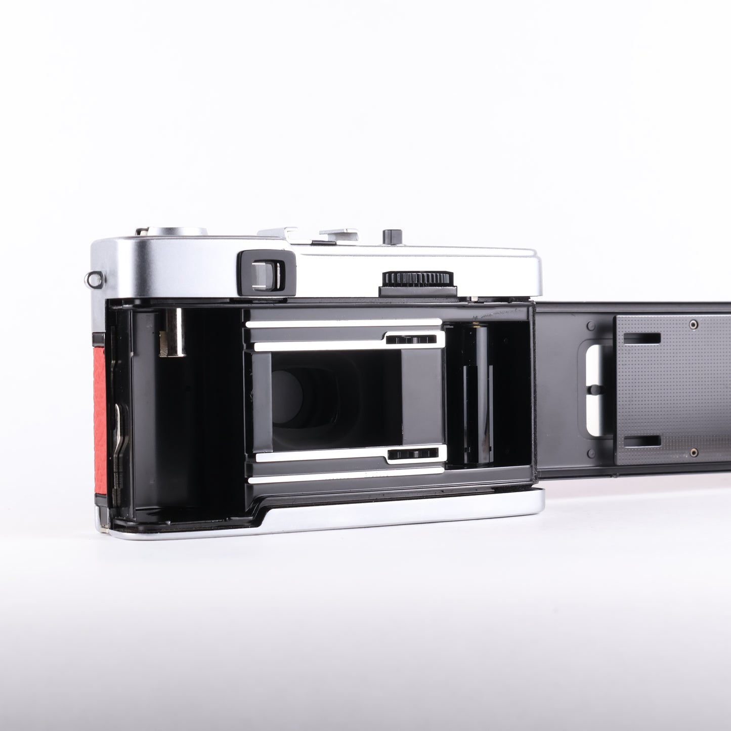 Olympus Trip 35 - Red