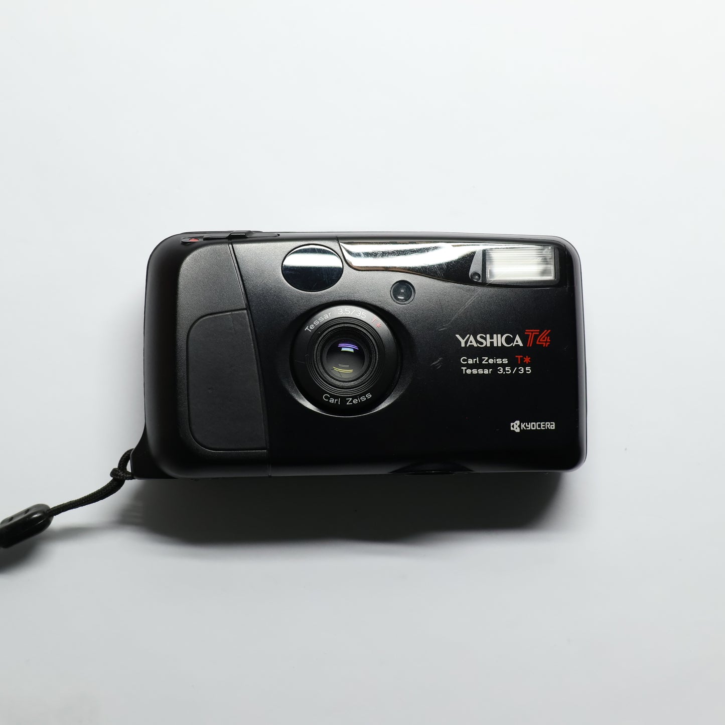 Yashica T4