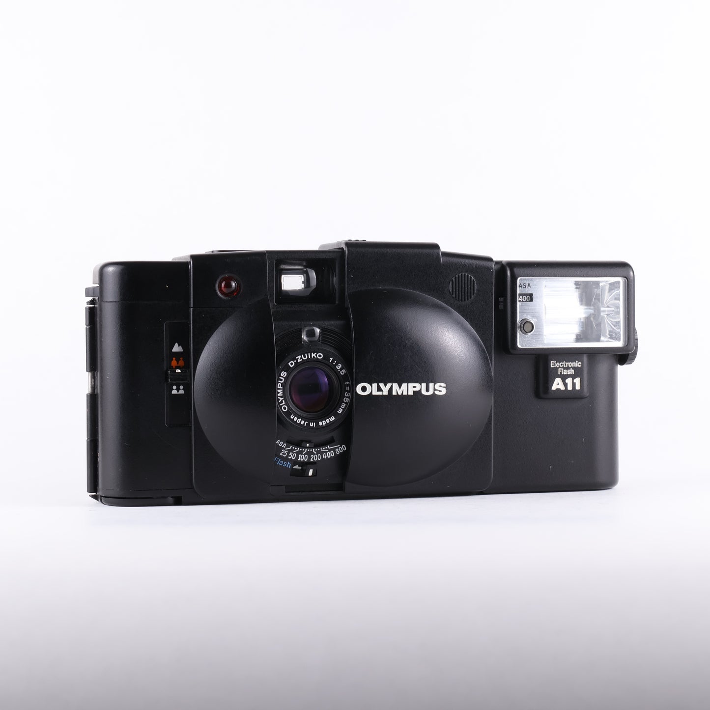 Olympus XA2 & A11 Flash