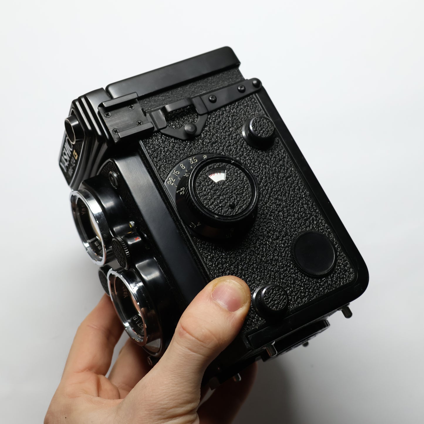 Yashica Mat 124G