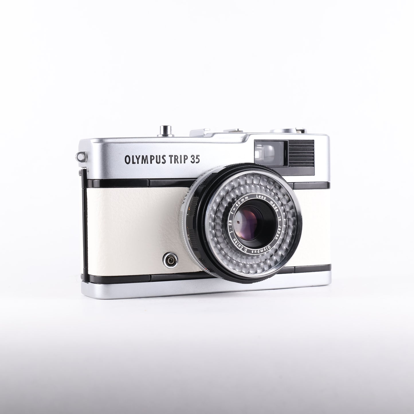 Olympus Trip 35 - White