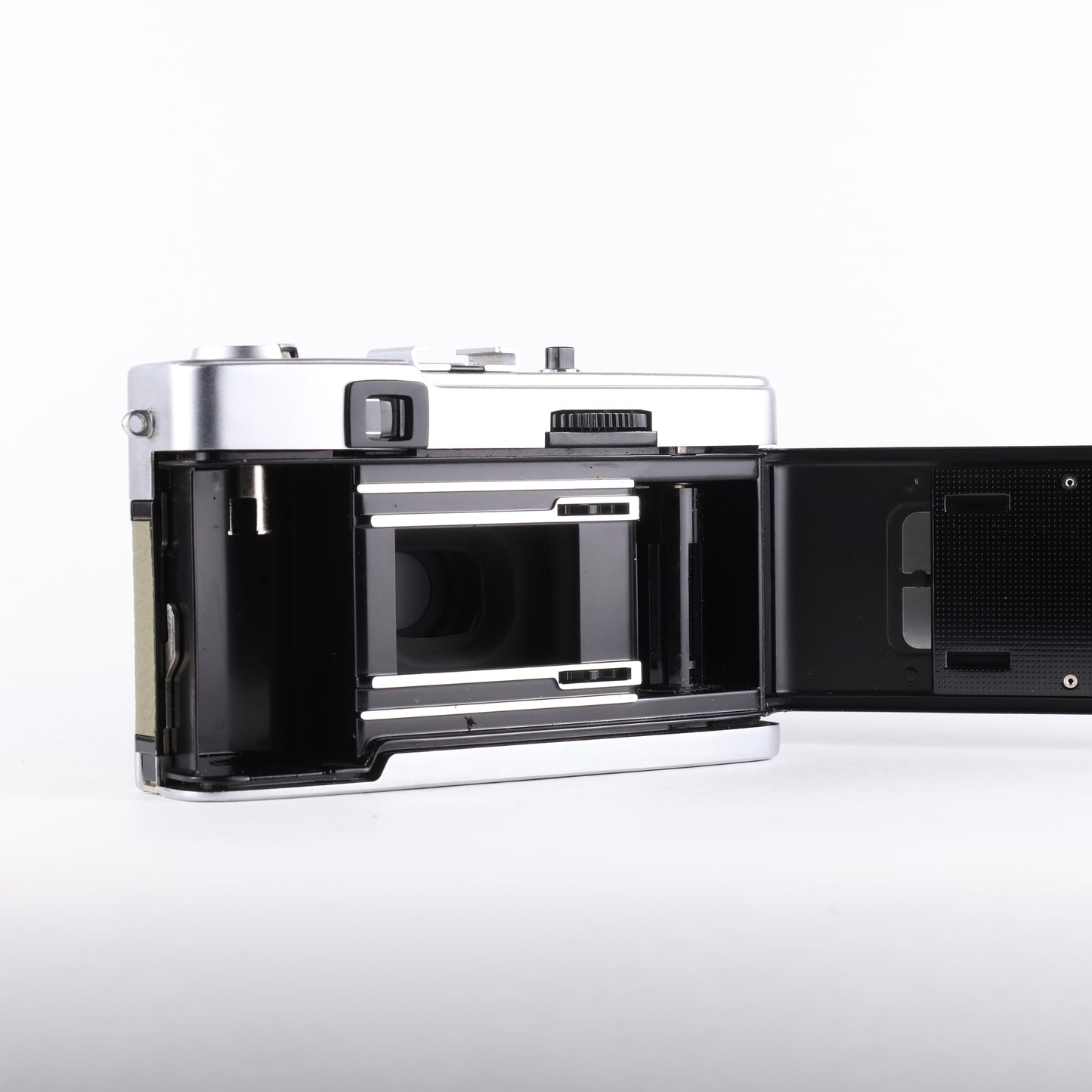 Olympus Trip 35 - Olive Green