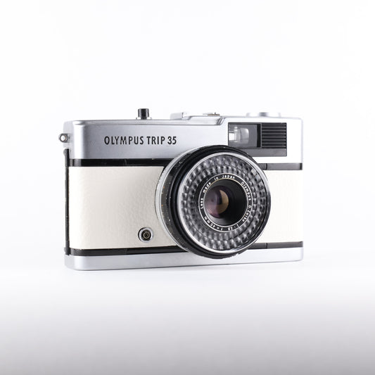 Olympus Trip 35 - White