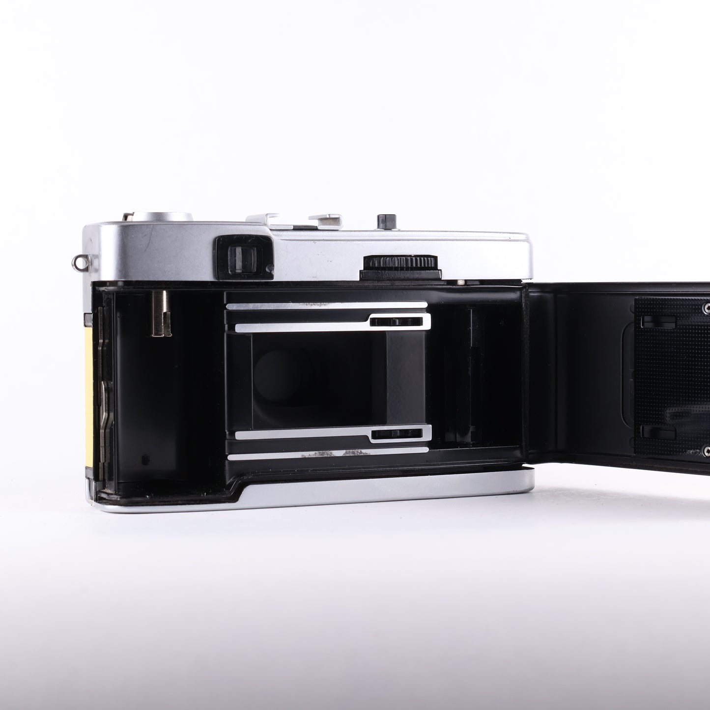 Olympus Trip 35 - Pastel Yellow