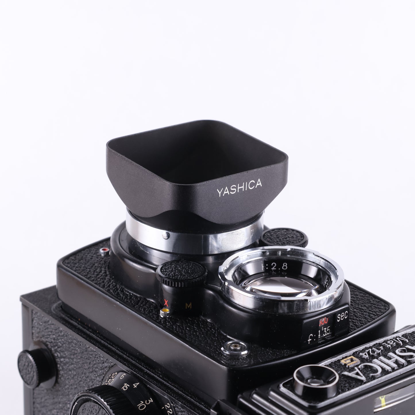 Yashica Lens Hood - Bayonet 1
