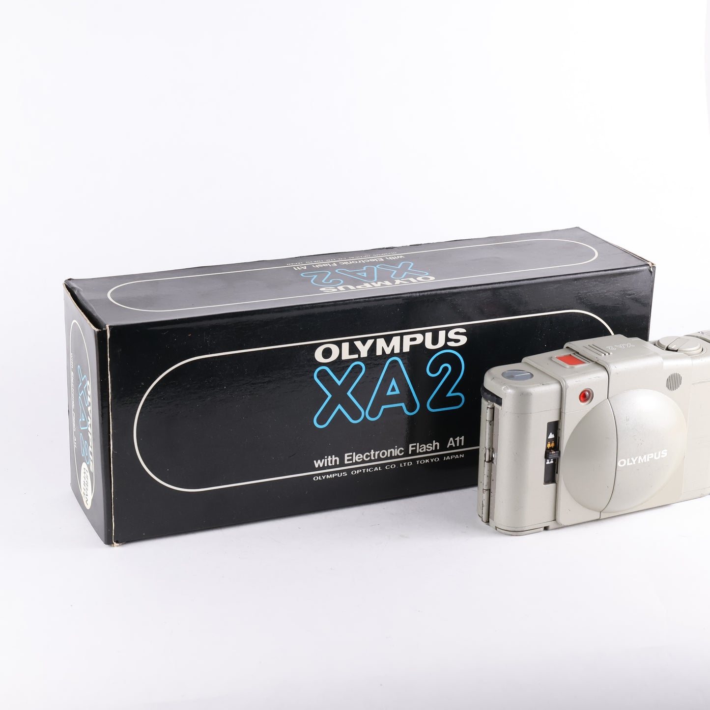 Olympus XA2 - Urban White (Limited Edition)