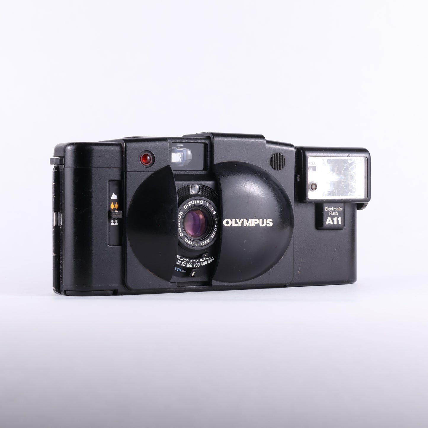 Olympus XA2 & A11 Flash
