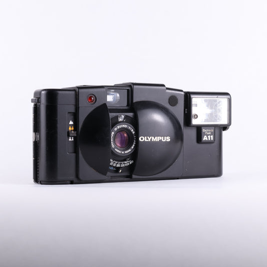 Olympus XA2 & A11 Flash