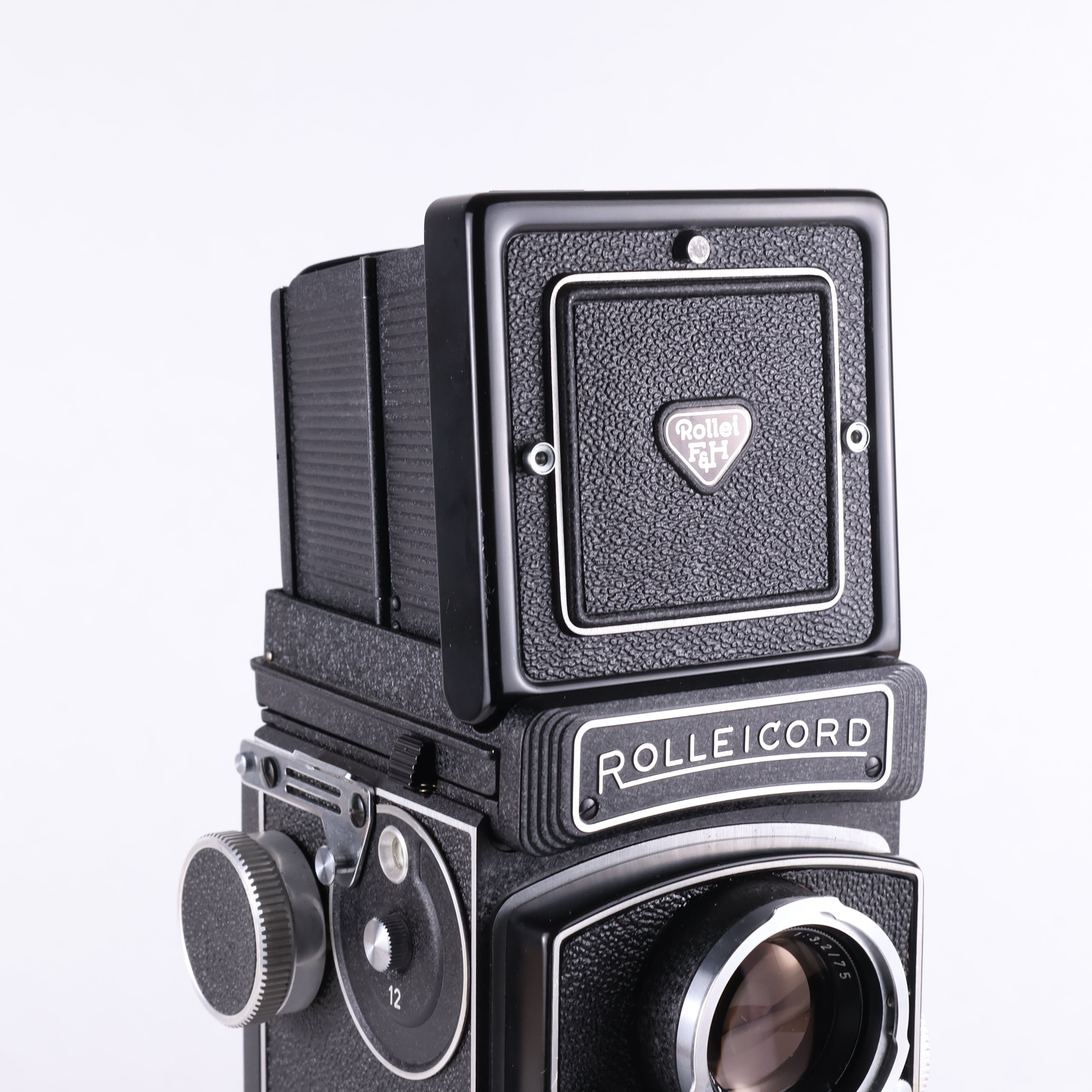 Rolleicord Vb - Model 2 – JFR Film Rolleicord Vb - Model 2 – JFR Film