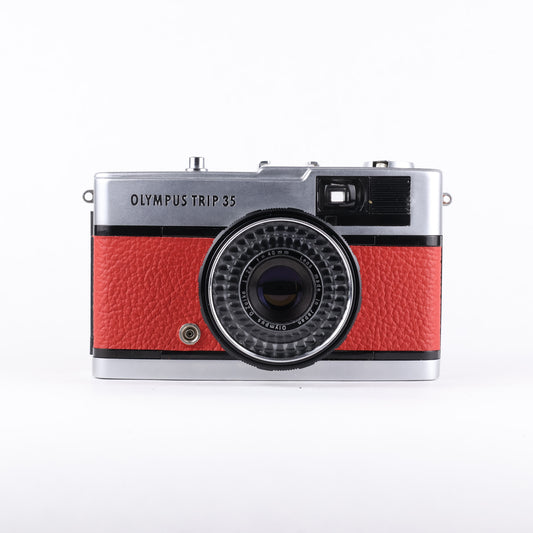 Olympus Trip 35 - Red