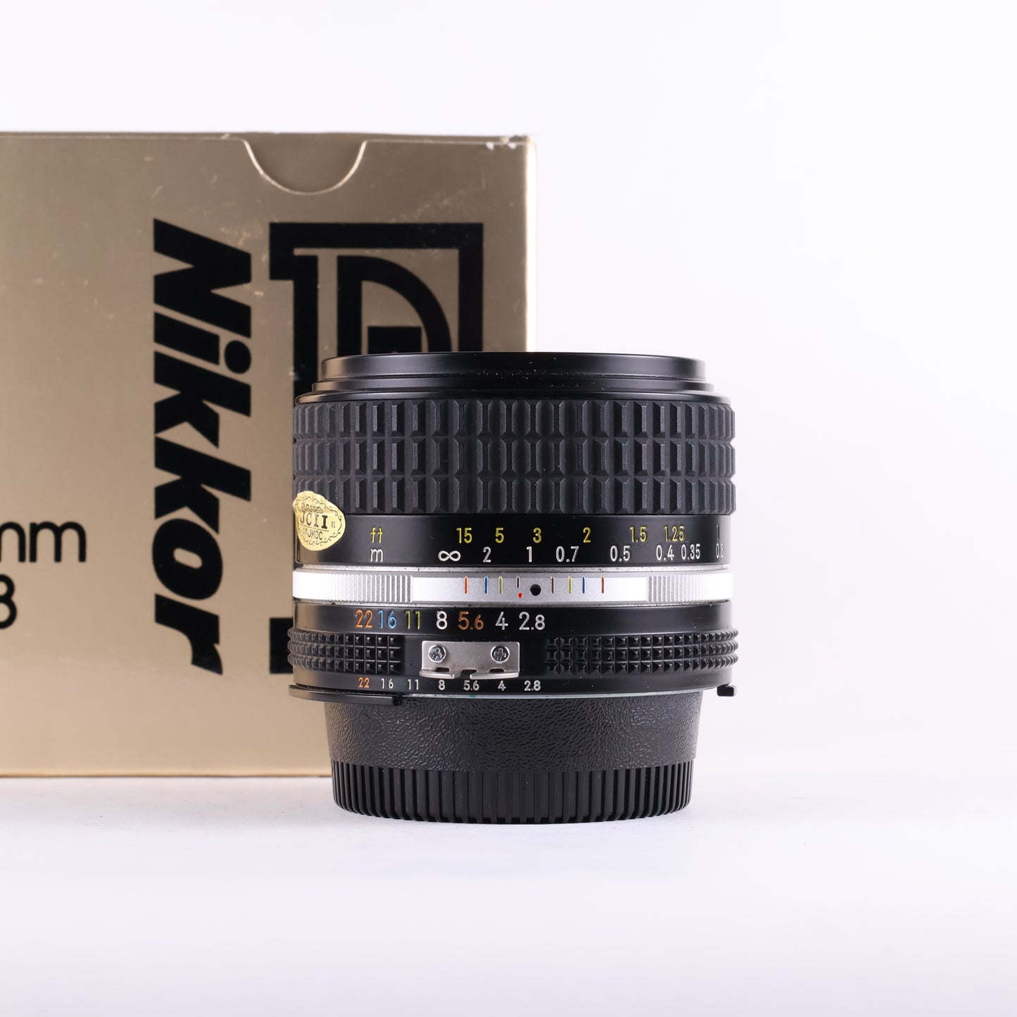 Nikon F 28mm f/2.8 AiS (Boxed)